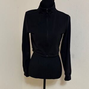 Alphalete Black Cropped Zip-Up Jacket